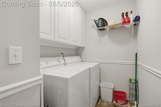 443 Natures Cove Court, Wixom, MI 48393