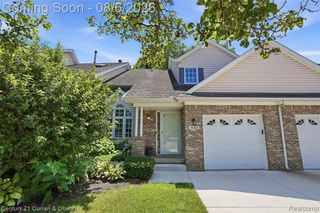 443 Natures Cove Court, Wixom, MI 48393