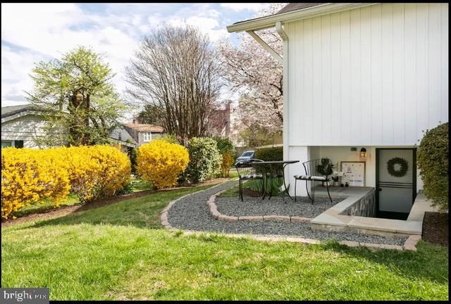 1129 19TH ST S, Arlington, VA 22202