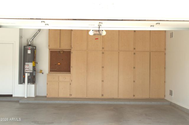 1043 S ROCKWELL Street, Gilbert, AZ 85296