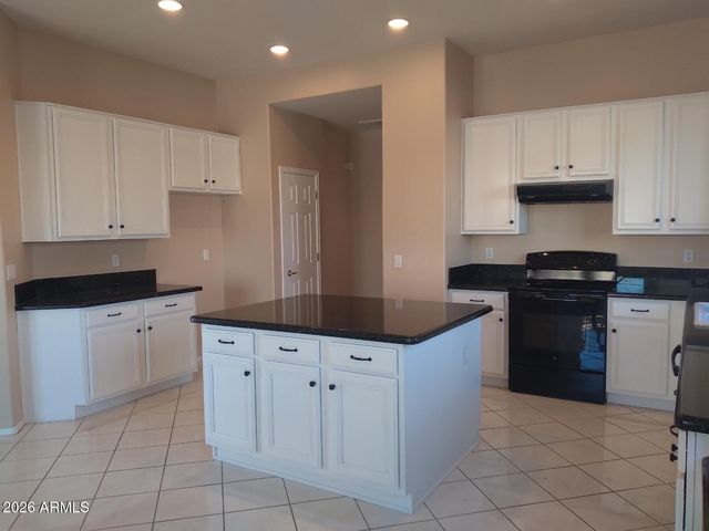 1043 S ROCKWELL Street, Gilbert, AZ 85296