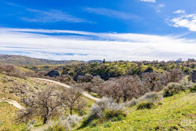 20012 Bald Mountain Drive, Tehachapi, CA 93561