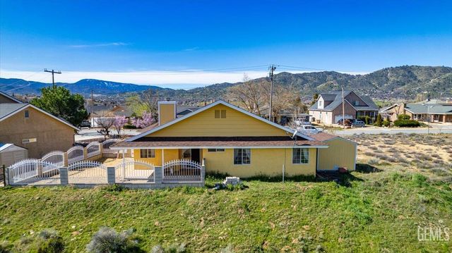 20012 Bald Mountain Drive, Tehachapi, CA 93561