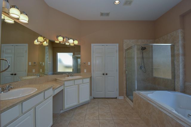 14207 Ashmore Reef Court, Sugar Land, TX 77498