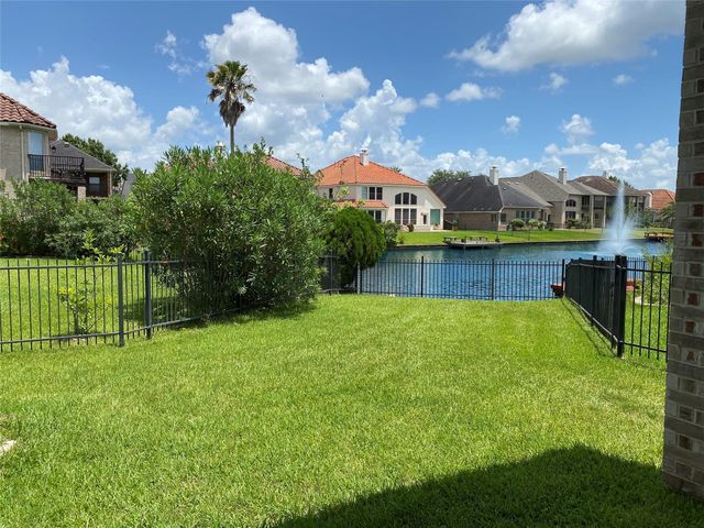 14207 Ashmore Reef Court, Sugar Land, TX 77498