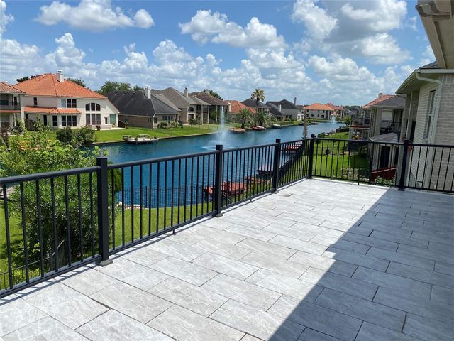 14207 Ashmore Reef Court, Sugar Land, TX 77498