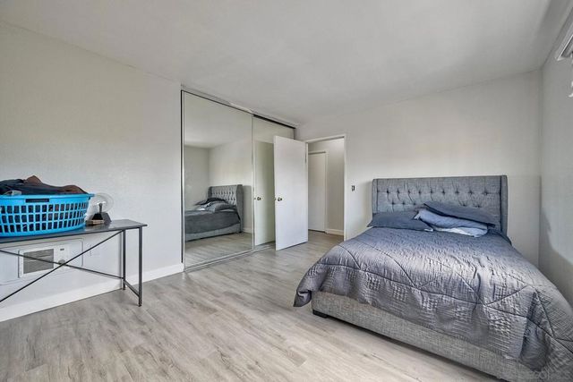 1653 Pentecost Way 12, San Diego, CA 92105