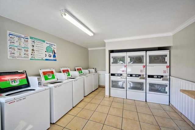 1653 Pentecost Way 12, San Diego, CA 92105