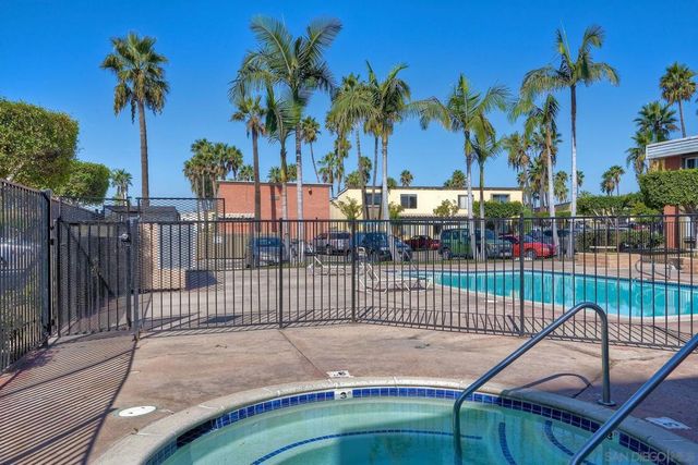 1653 Pentecost Way 12, San Diego, CA 92105