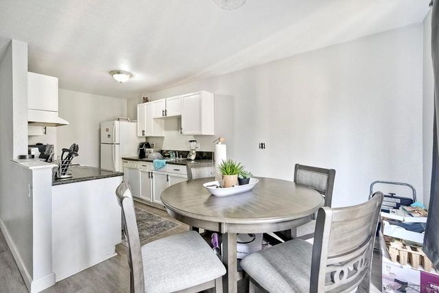 1653 Pentecost Way 12, San Diego, CA 92105