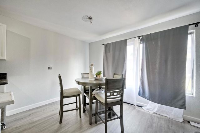 1653 Pentecost Way 12, San Diego, CA 92105