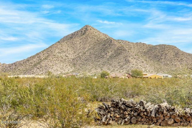 8517 N KILLDEER Place, Casa Grande, AZ 85194