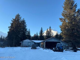 13375 Cherrywood Lane, Seward, AK 99664