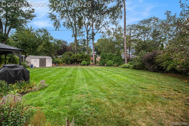 16643 Whitby Street, Livonia, MI 48154