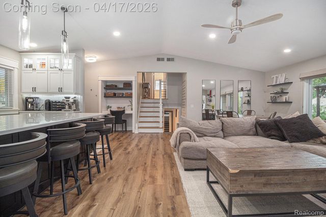 16643 Whitby Street, Livonia, MI 48154