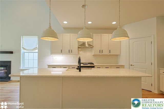 3551 Daylily Drive, Upper Milford Twp, PA 18049