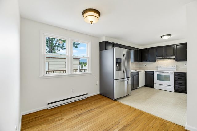 5834 BROAD ST, Mt Jackson, VA 22842