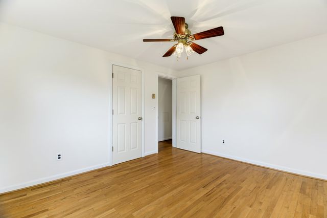 5834 BROAD ST, Mt Jackson, VA 22842
