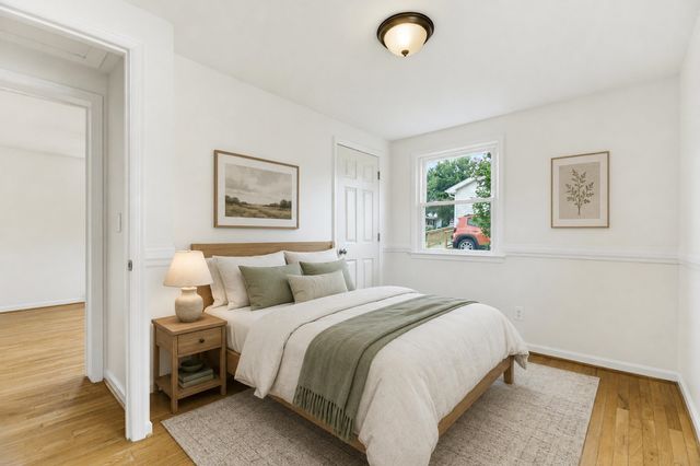 5834 BROAD ST, Mt Jackson, VA 22842