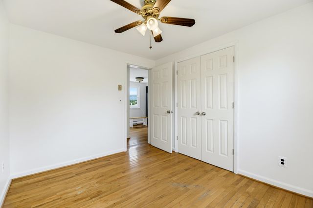 5834 BROAD ST, Mt Jackson, VA 22842