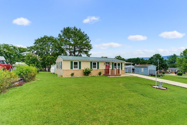 5834 BROAD ST, Mt Jackson, VA 22842