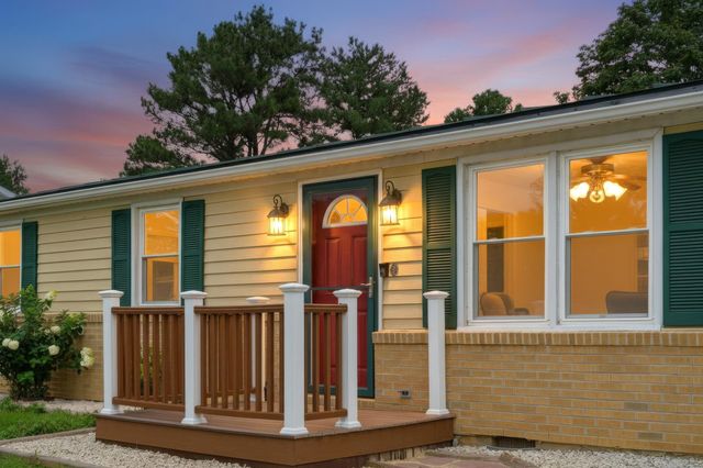 5834 BROAD ST, Mt Jackson, VA 22842