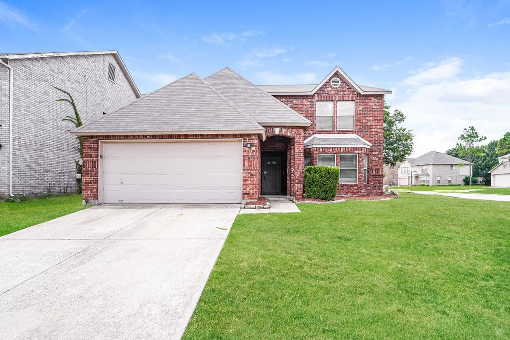 5293 Chessie Circle, Haltom City, TX 76137