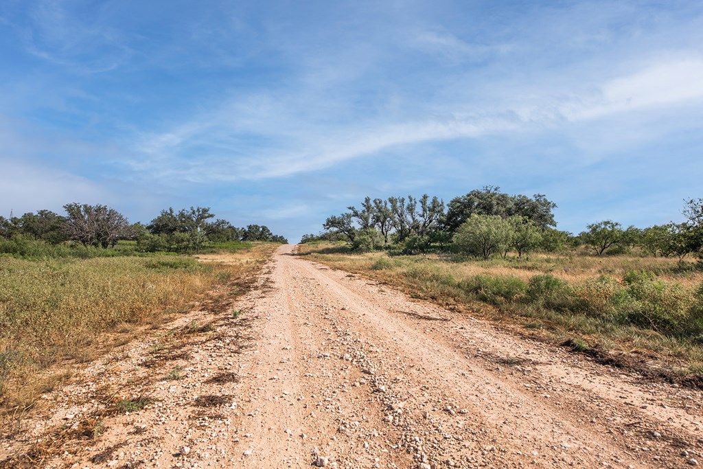 Image 2 of property listing at 2250 Buck Ridge, Melvin, TX 76858