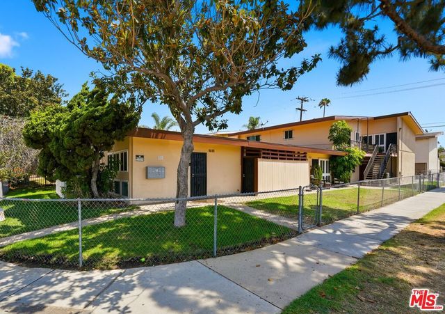 10242 S 10th Avenue, Inglewood, CA 90303