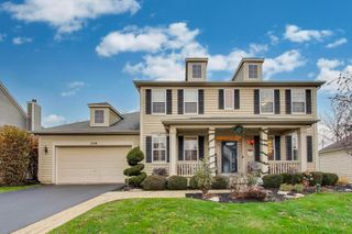 379 Fountain Avenue, Elgin, IL 60124