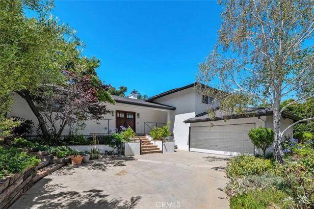 3813 Eddingham, Calabasas, CA 91302