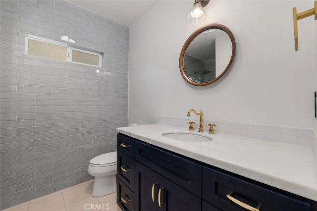 3813 Eddingham, Calabasas, CA 91302
