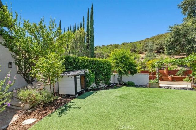 3813 Eddingham, Calabasas, CA 91302