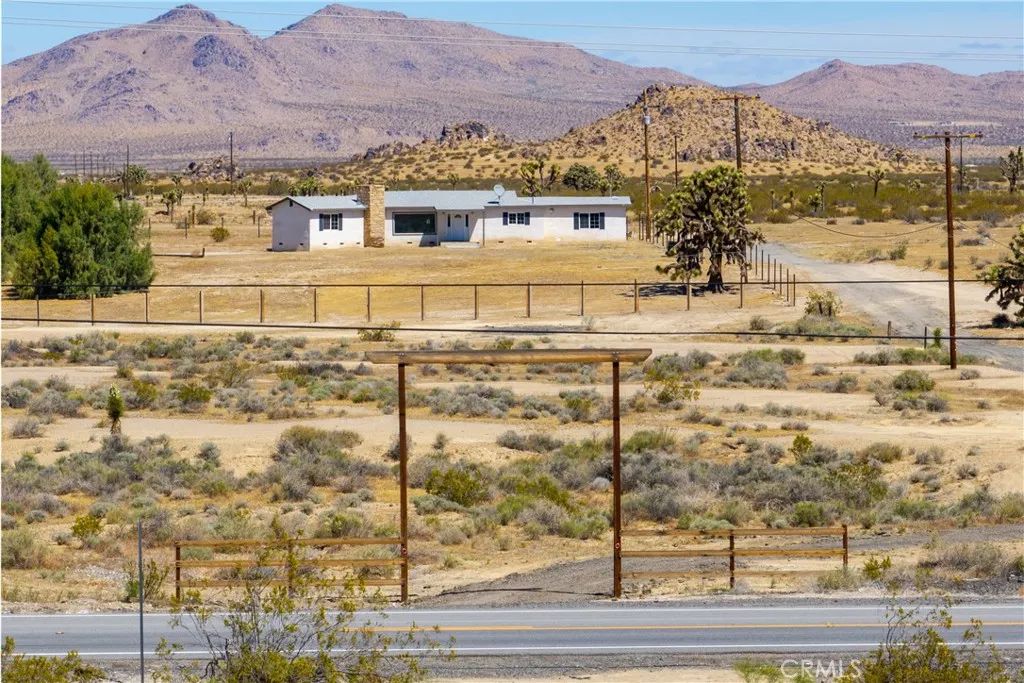 18531 E Palmdale Boulevard, Palmdale, CA 93591