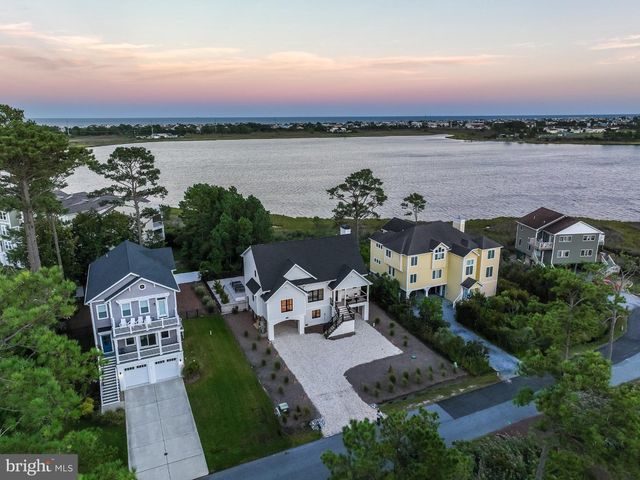 421 SALT POND RD, Bethany Beach, DE 19930