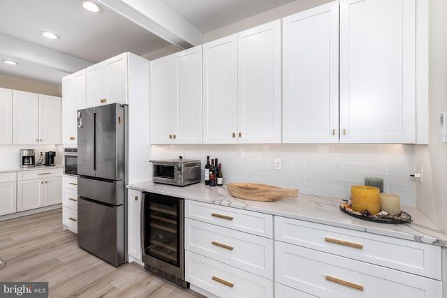 421 SALT POND RD, Bethany Beach, DE 19930