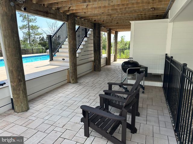 421 SALT POND RD, Bethany Beach, DE 19930