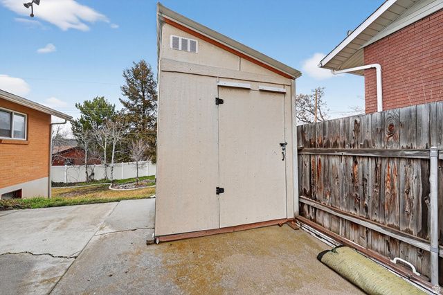 816 W 4100 S, Bountiful, UT 84010