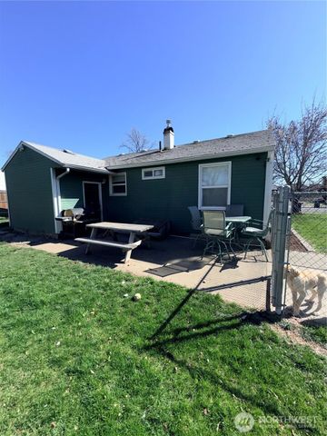 1405 Francis Avenue, Walla Walla, WA 99362