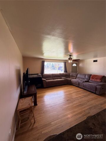 1405 Francis Avenue, Walla Walla, WA 99362