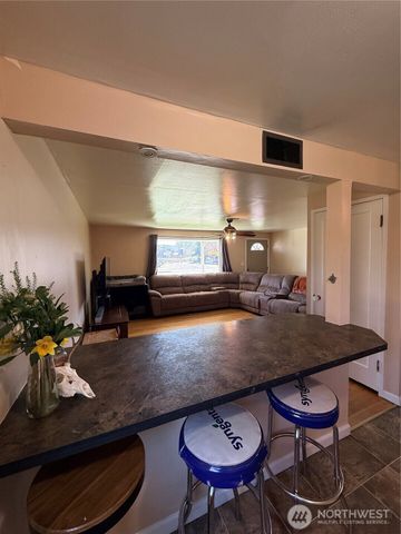 1405 Francis Avenue, Walla Walla, WA 99362