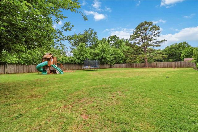 1535 Harold Street, Fayetteville, AR 72703