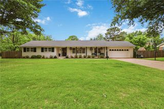 1535 Harold Street, Fayetteville, AR 72703