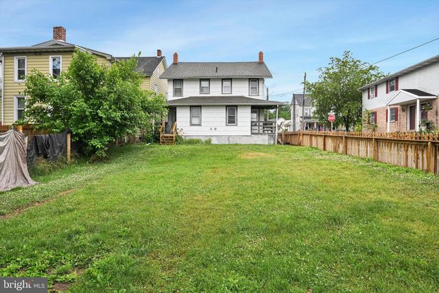 37-39 MECHANIC ST, Reinholds, PA 17569
