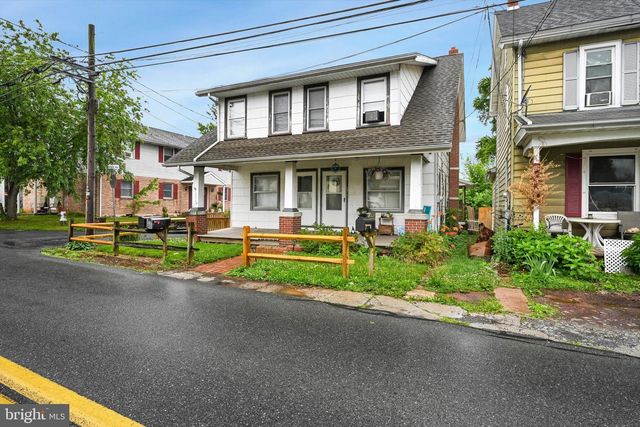 37-39 MECHANIC ST, Reinholds, PA 17569