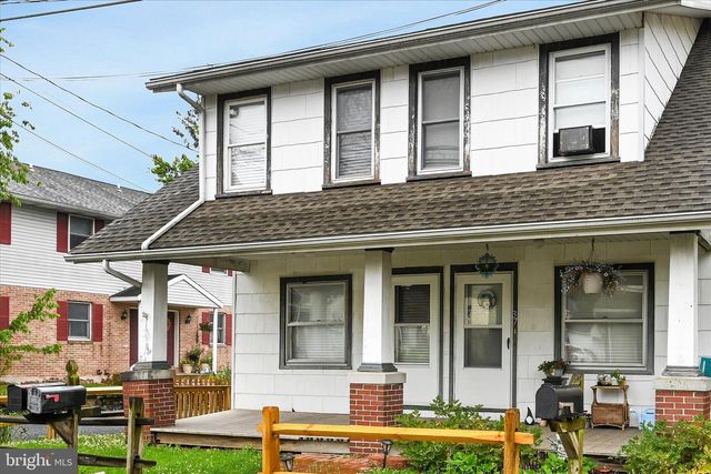 37-39 MECHANIC ST, Reinholds, PA 17569