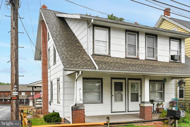 37-39 MECHANIC ST, Reinholds, PA 17569
