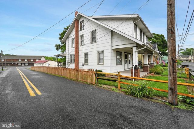37-39 MECHANIC ST, Reinholds, PA 17569