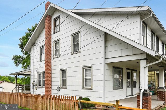 37-39 MECHANIC ST, Reinholds, PA 17569