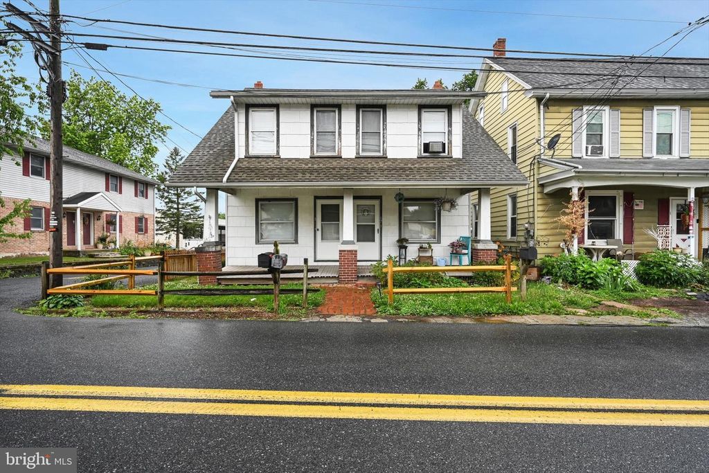 37-39 MECHANIC ST, Reinholds, PA 17569
